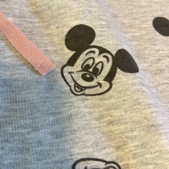NWOT Mickey Mouse sweatpants size L - Picture 2 of 5